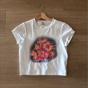 Sea anemone graphic crop tee